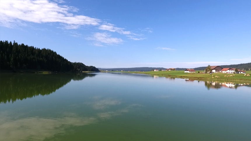 Le Lac des Taillères en Suisse